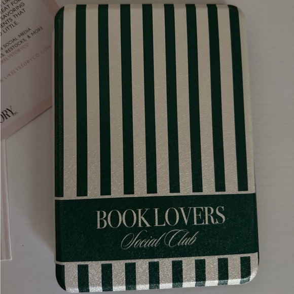 Two Basic Kindle Covers - Picture 13 of 15